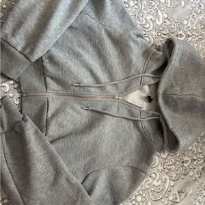 SHEIN Heather Gray and Black Zip-Up Cropped Hoodie